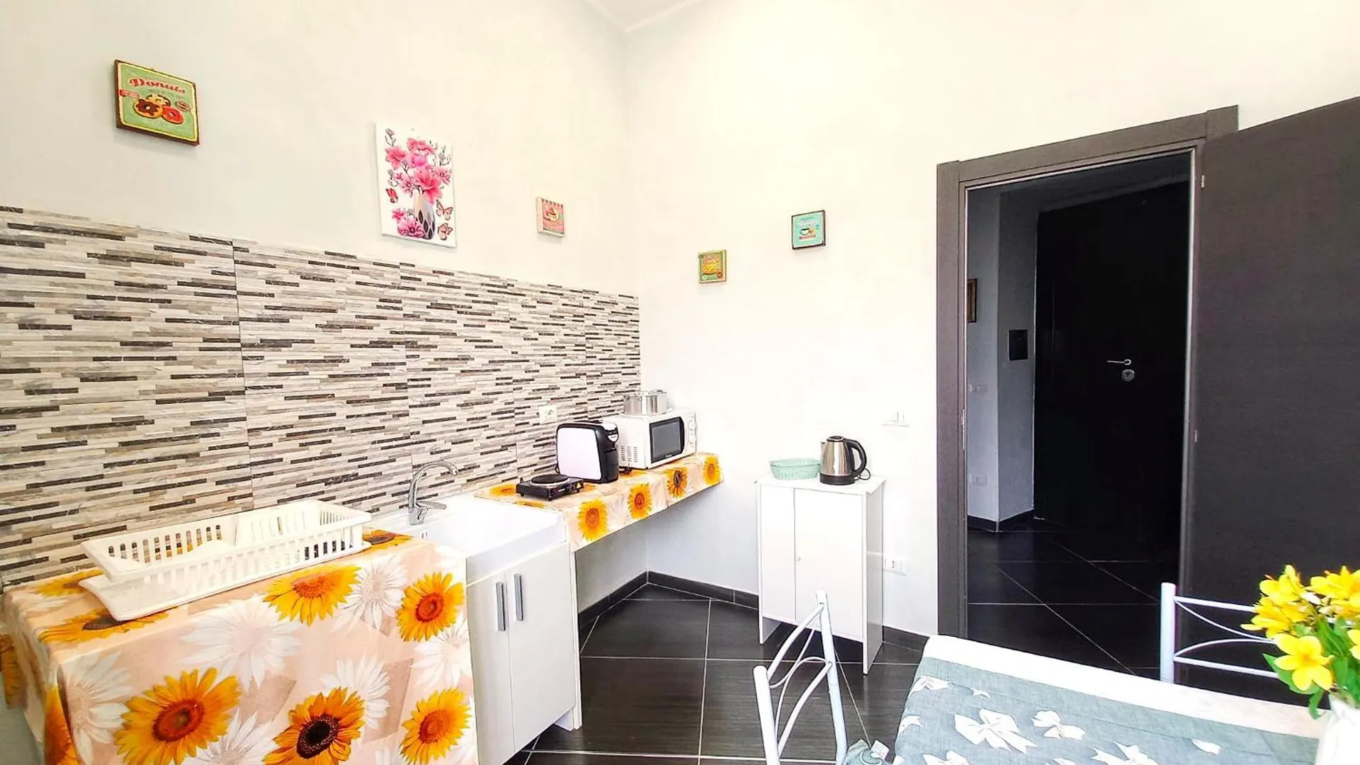 Le Ginestre Apartment Naples Italy